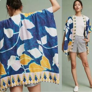 Sisters Gulassa Colorful Kimono